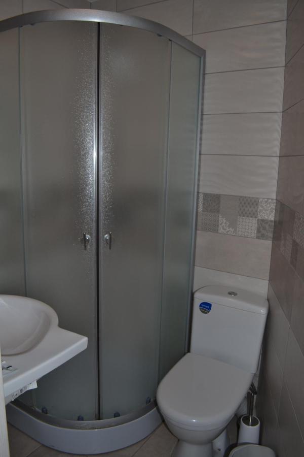 Art Hotel Chernivtsi Ngoại thất bức ảnh