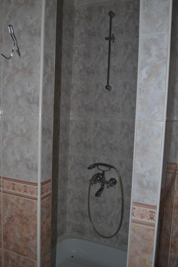 Art Hotel Chernivtsi Ngoại thất bức ảnh